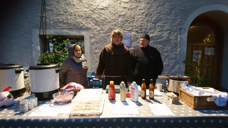 OFS | Ordo Franciscanus Saecularis Österreich |Salzburg_Adventmarkt_Franziskanerkloster-12