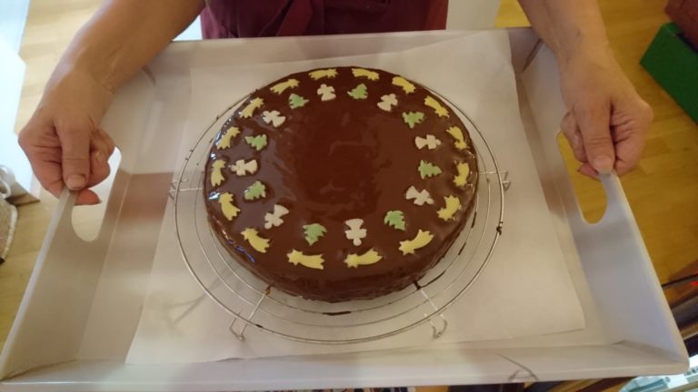 OFS | Ordo Franciscanus Saecularis Österreich |Salzburg_Adventmarkt_Franziskanerkloster-2