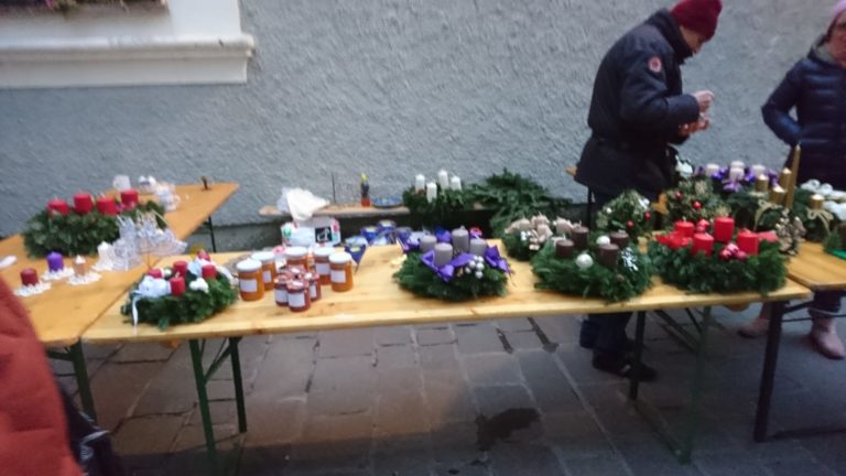 OFS | Ordo Franciscanus Saecularis Österreich |Salzburg_Adventmarkt_Franziskanerkloster-9